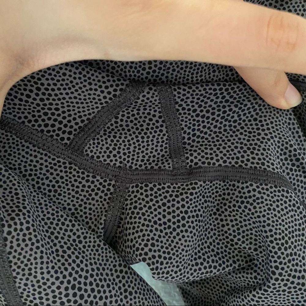 Lululemon Fast & Free Tight Size 2 - Picture 9 of 15